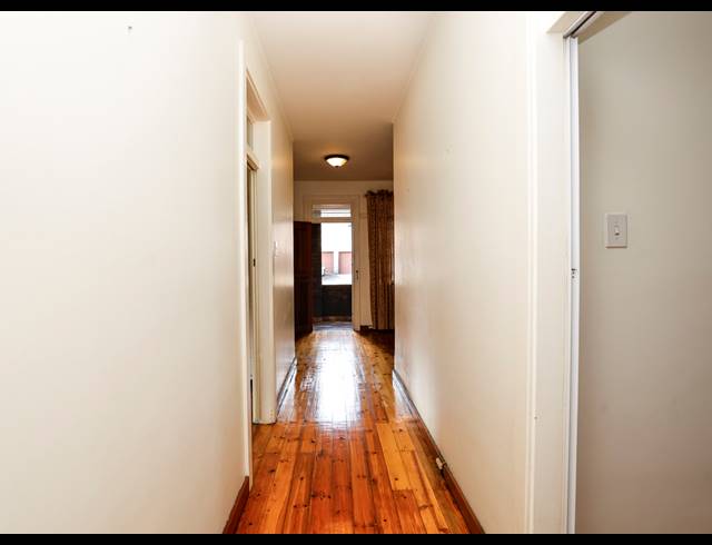 2.5 BEDROOM APARTMENT FOR SALE IN GLENWOOD
